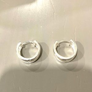 Silpada Cell Out Huggie Earrings